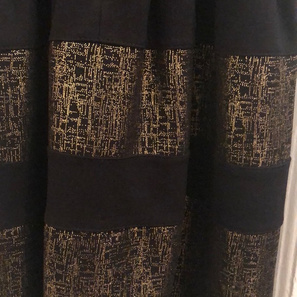 Black Dress - Picture 4 of 4